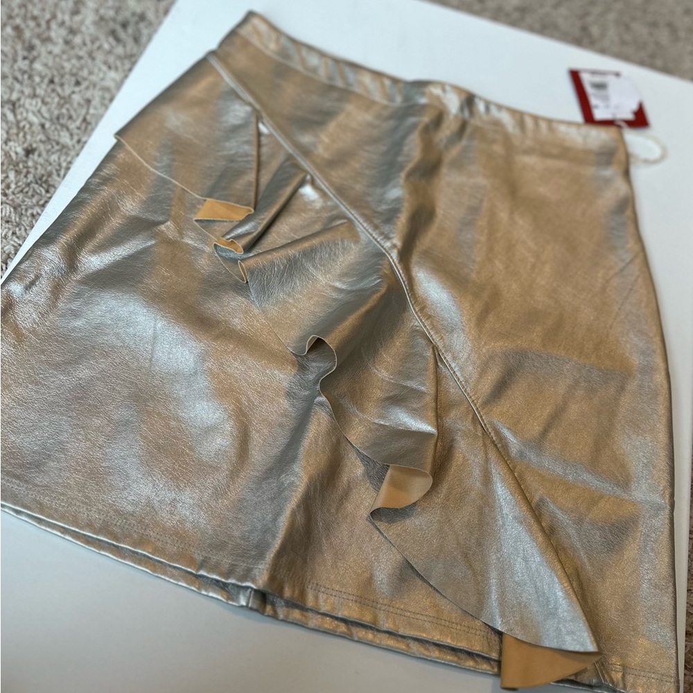 MOSSIMO silver Metallic Stretch Faux Leather Ruffle Mini Skirt size 2
